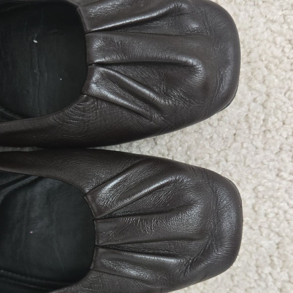 Massimo Dutti Black Leather Flats - Picture 5 of 9